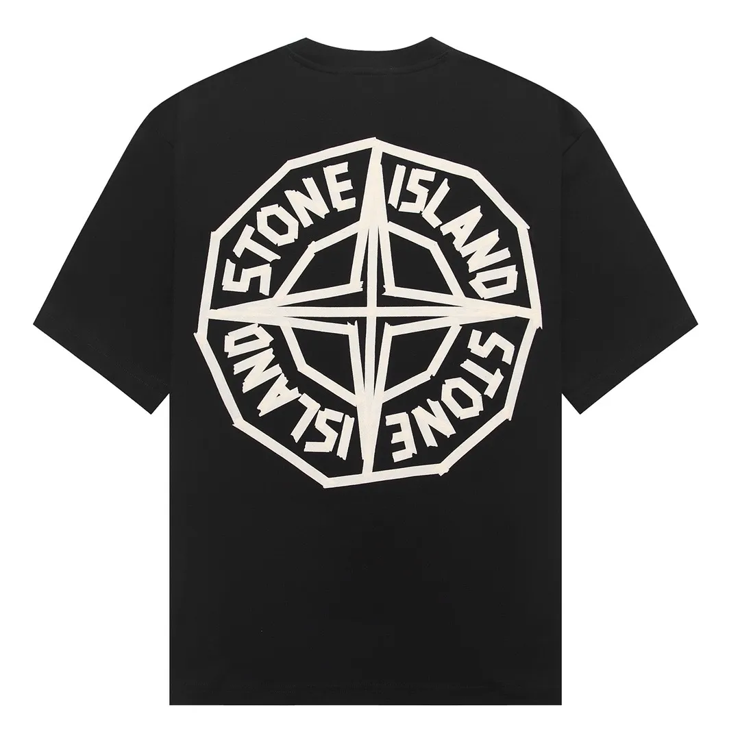 W688#P110💰 2025🆕 Stone lsland/Stone Island Tape Compass limited edition logo printed short-sleeved T-shirt ⚠️[Original creation, high control of details] - Made of 260 grams of combed cotton double yarn, soft and comfortable to the touch, sweat-absorbent and breathable. - Simple basic and versatile style, original quality, the first choice for couples. - Made in a large factory, four needles and five threads on the shoulder, neat routing, high quality workmanship. -Same style for men and women, very versatile, one piece for everyone, details are clearly visible. Color: Black White Size: M L